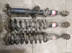 Амортизатор передний Toyota Land Cruiser