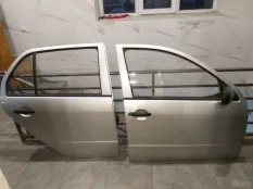 Правая дверь Skoda Fabia