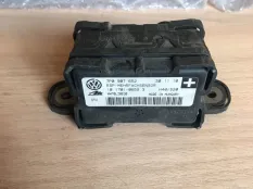 Датчик ускорения Volkswagen Touareg