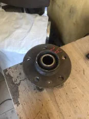 Ступица передняя Audi A8 D4