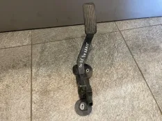 Педаль газа Mazda 6