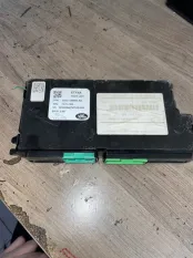 Блок управления сиденьем Jaguar F-Pace X761 AJ126