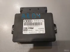Блок управления ручником Audi А8 D4