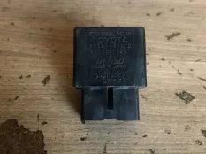 Реле стоп сигнала Toyota