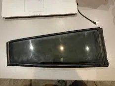 Форточка Nissan Patrol Y62