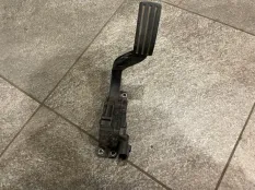 Педаль газа Ford Fusion