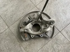 Задний кулак задний левый Mercedes-Benz CLS AMG