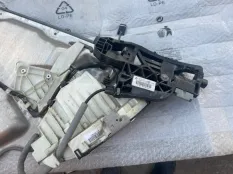 Замок задний левый Mercedes-Benz S-Class W221 2012