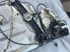 Замок передней правой двери Mercedes-Benz S-Class