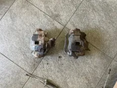 Суппорт задний Toyota Land Cruiser 200 4.7 2UZ-FE