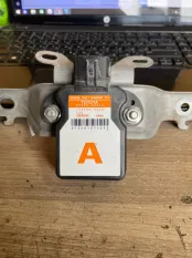 Датчик курсовой устойчивости Lexus Lx450D J200 4.5