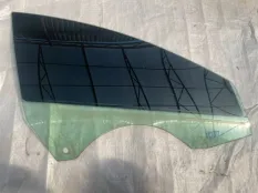 Стекло двери переднее правое Mercedes-Benz CLS AMG