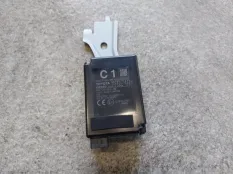 Блок управления дверью Toyota Fortuner ВНЕДОРОЖНИК