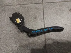 Педаль газа Volkswagen Touareg NF 3.6 2013