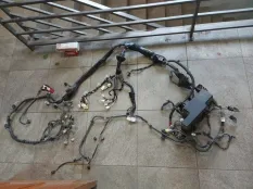 Проводка подкапотная с блоком Toyota Fortuner