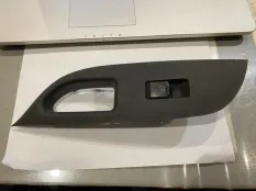 Кнопка стеклоподъемника задняя левая infiniti G35