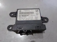 Блок управления парктрониками Opel Astra J