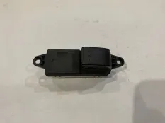 Кнопка стеклоподъемника Mazda 6