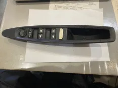 Блок стеклоподъемников передний левый Citroen С4