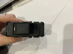 Кнопка стеклоподъемника Jeep Cherokke
