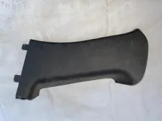 Обшивка стойки правая Renault Duster