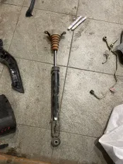 Задний амортизатор Mazda CX-9 TC 2.5 2018