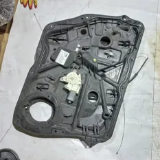 Стеклоподъемник передний левый Mercedes-Benz GLE