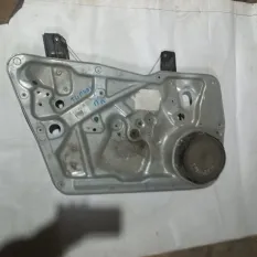 Стеклоподъемник передний левый Volkswagen Tiguan