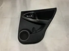 Обшивка двери задняя правая Toyota Rav4 30