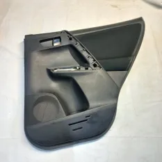 Обшивка двери задняя правая Toyota Rav4