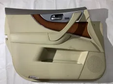 Обшивка двери передняя левая infiniti QX70