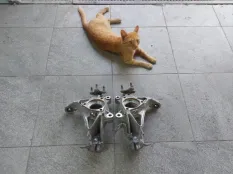 Поворотный кулак цапфа Volkswagen TIGUAN 2 DBGC