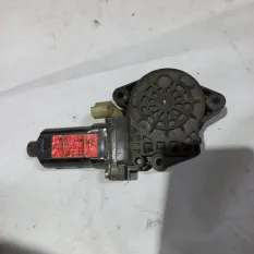 Моторчик стеклоподъемника задний правый Hyundai