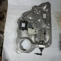 Стеклоподъемник двери задний левый Mercedes-Benz