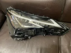 Правая LED фара Lexus UX