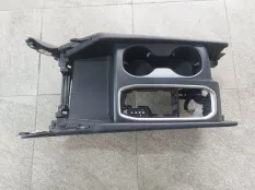 Центральная консоль Hyundai Santa FE TM G4KJ 2019