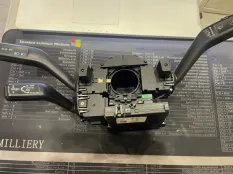 Подрулевой переключатель Volkswagen Passat B6