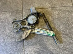 Стеклоподъемник задний правый Nissan Tiida C11