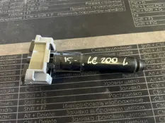 Форсунка омывателя левая Toyota Land Cruiser 200