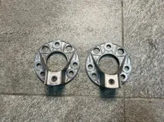 Кронштейн амортизатора передний Mercedes-Benz GL