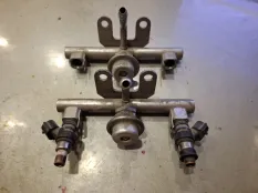 Форсунка топливная Subaru Impreza