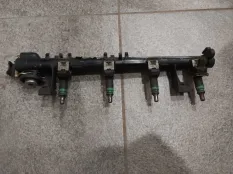 Топливная форсунка Ford Focus 2