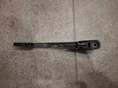 Поводок дворника Suzuki Swift