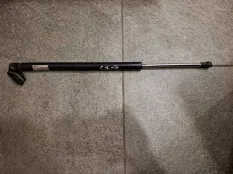 Амортизатор багажника Mazda CX-7