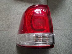 Фонарь задний Toyota Land Cruiser J200