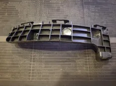 Кронштейн бампера Lexus RX 270 3