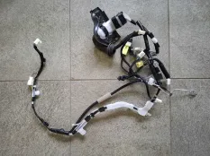 Проводка двери Toyota Land Cruiser Prado 150