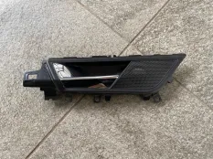 Ручка двери Skoda Rapid