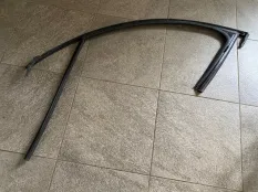 Уплотнитель стекла Renault Arkana