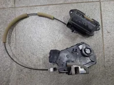 Замок двери багажника Toyota Land Cruiser Prado